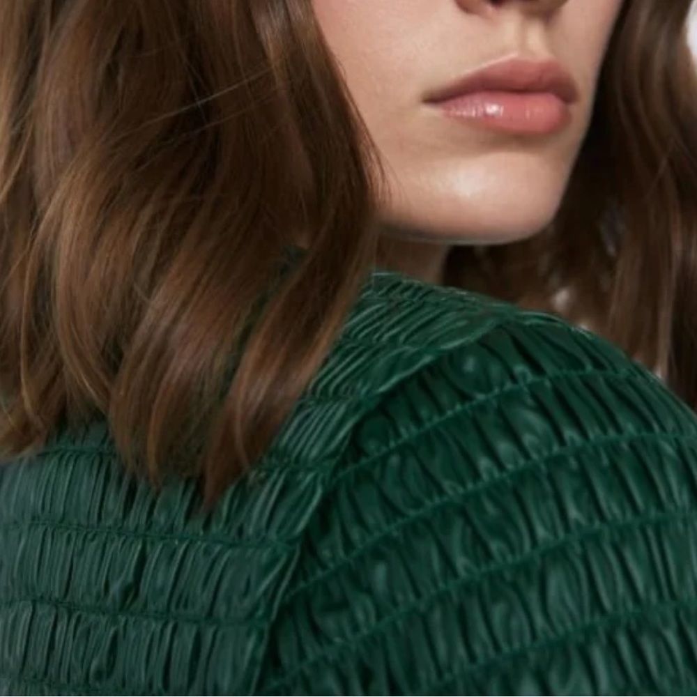Zara Green Faux Leather Pleather Smocked Peplum Top Size Small - Picture 4 of 5